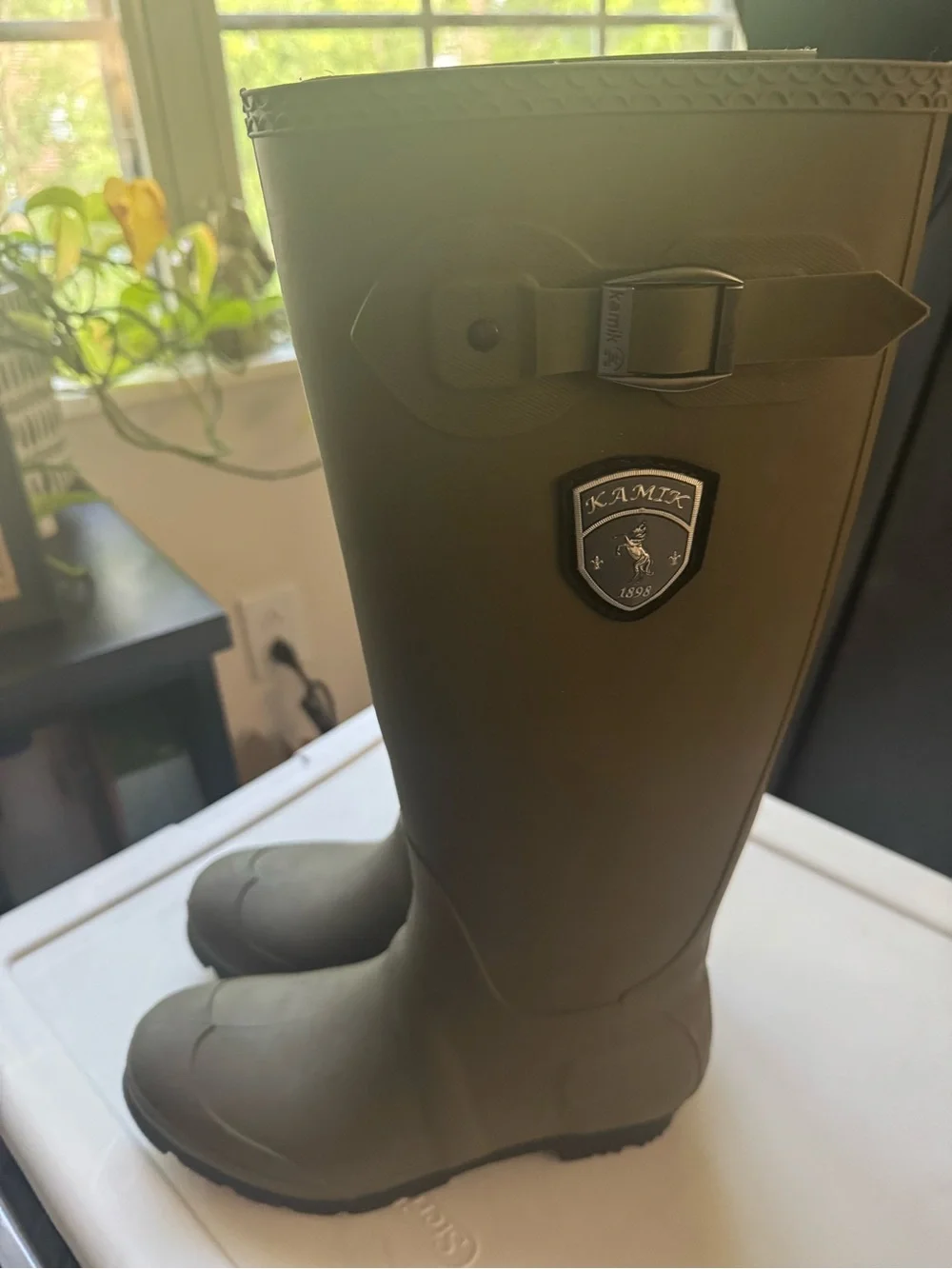 Kamik Olive Green Tall Rain Boots Sz 7
